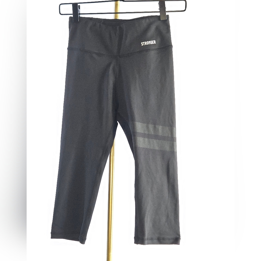 Stronger Etna Signature Black 7/8 Capri XS